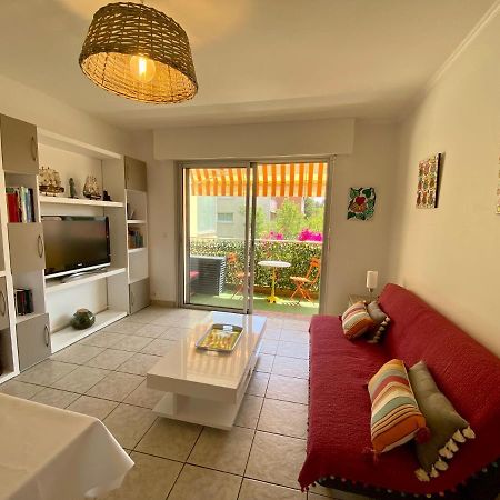 Chez Virginie : Appartement Lumineux Au Calme. Fréjus Екстериор снимка