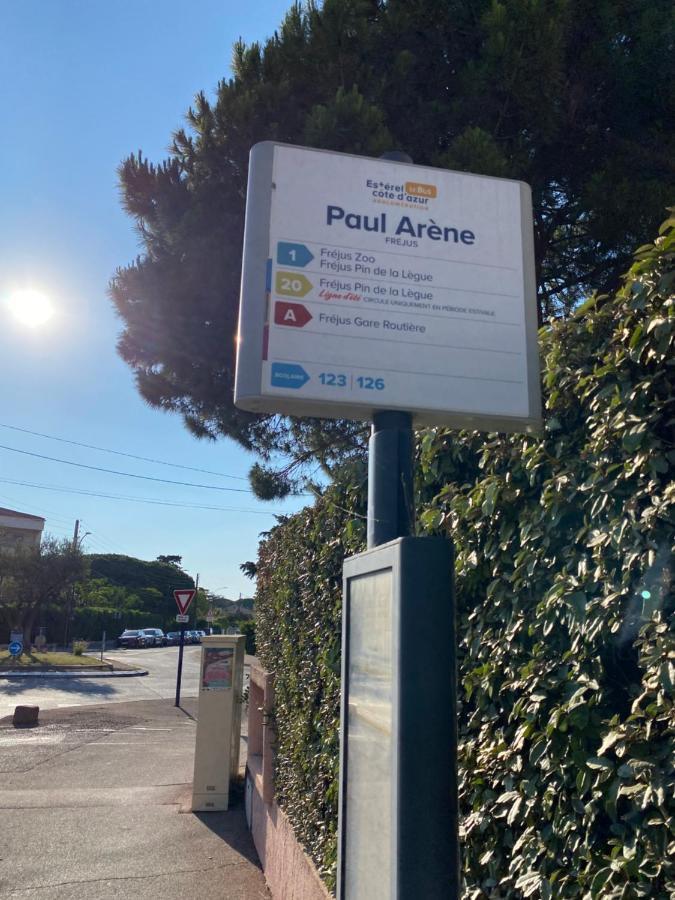Chez Virginie : Appartement Lumineux Au Calme. Fréjus Екстериор снимка
