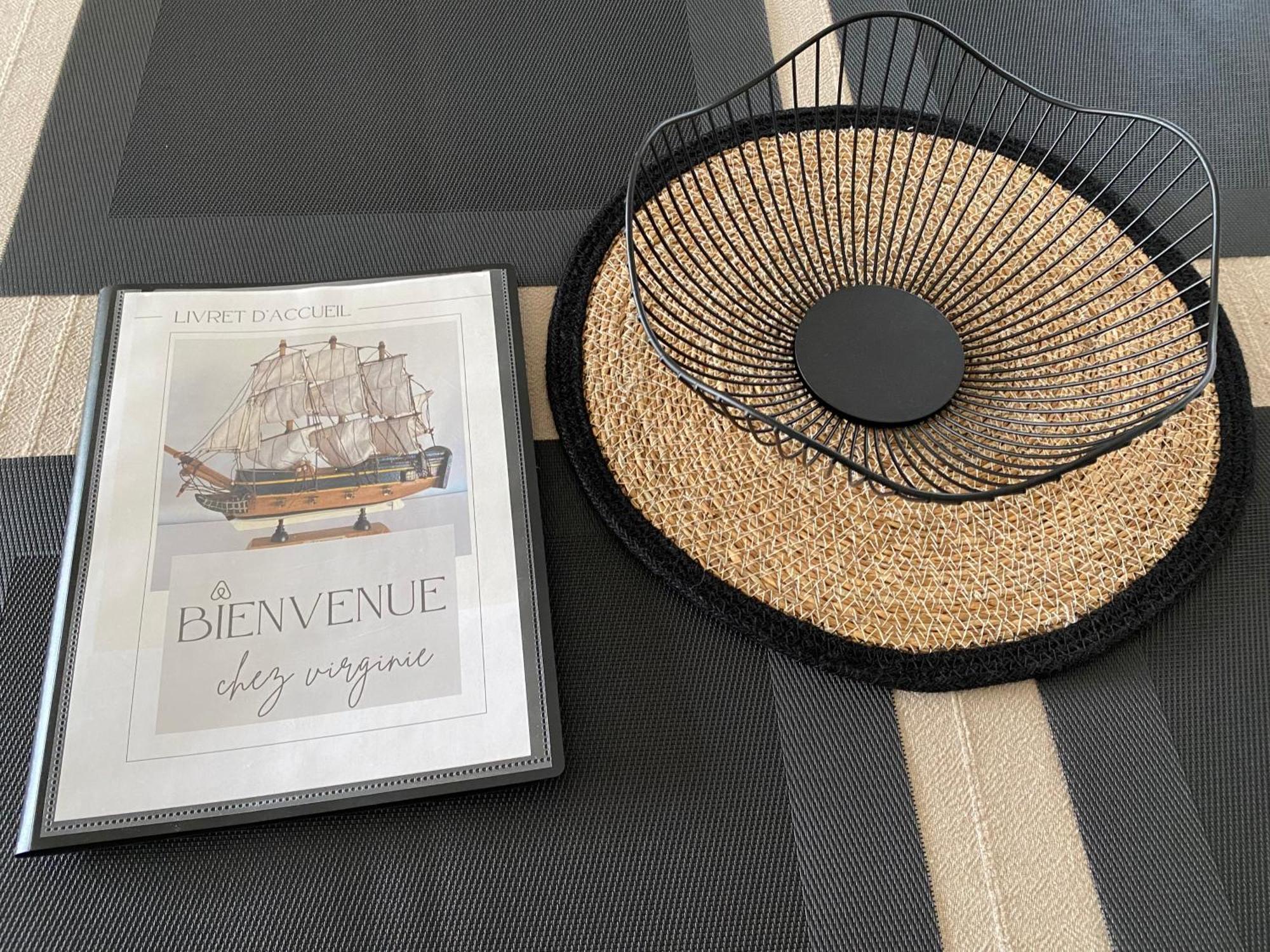 Chez Virginie : Appartement Lumineux Au Calme. Fréjus Екстериор снимка